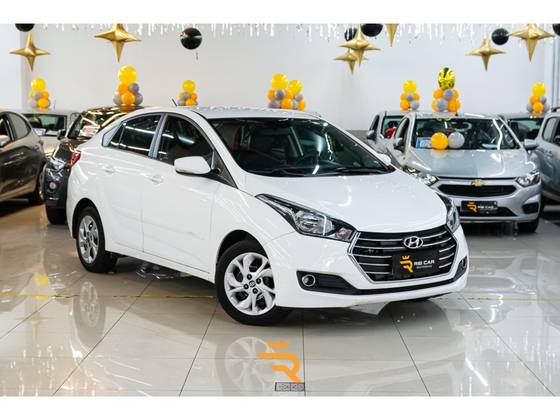 HYUNDAI HB20S 1.0 COMFORT PLUS 12V FLEX 4P MANUAL